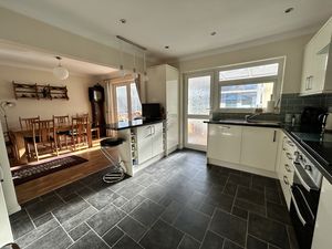 Photo 11- click for photo gallery